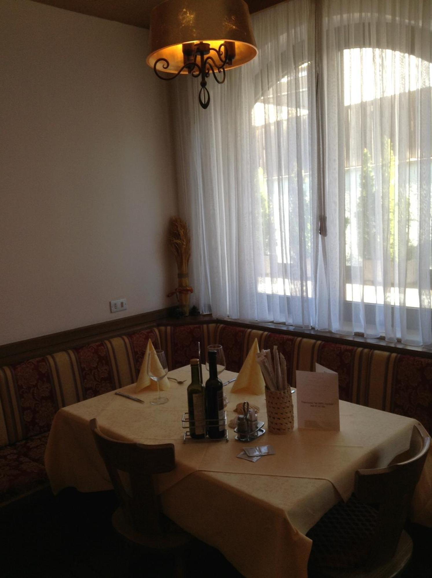 Hotel Daniela Мерано Екстериор снимка